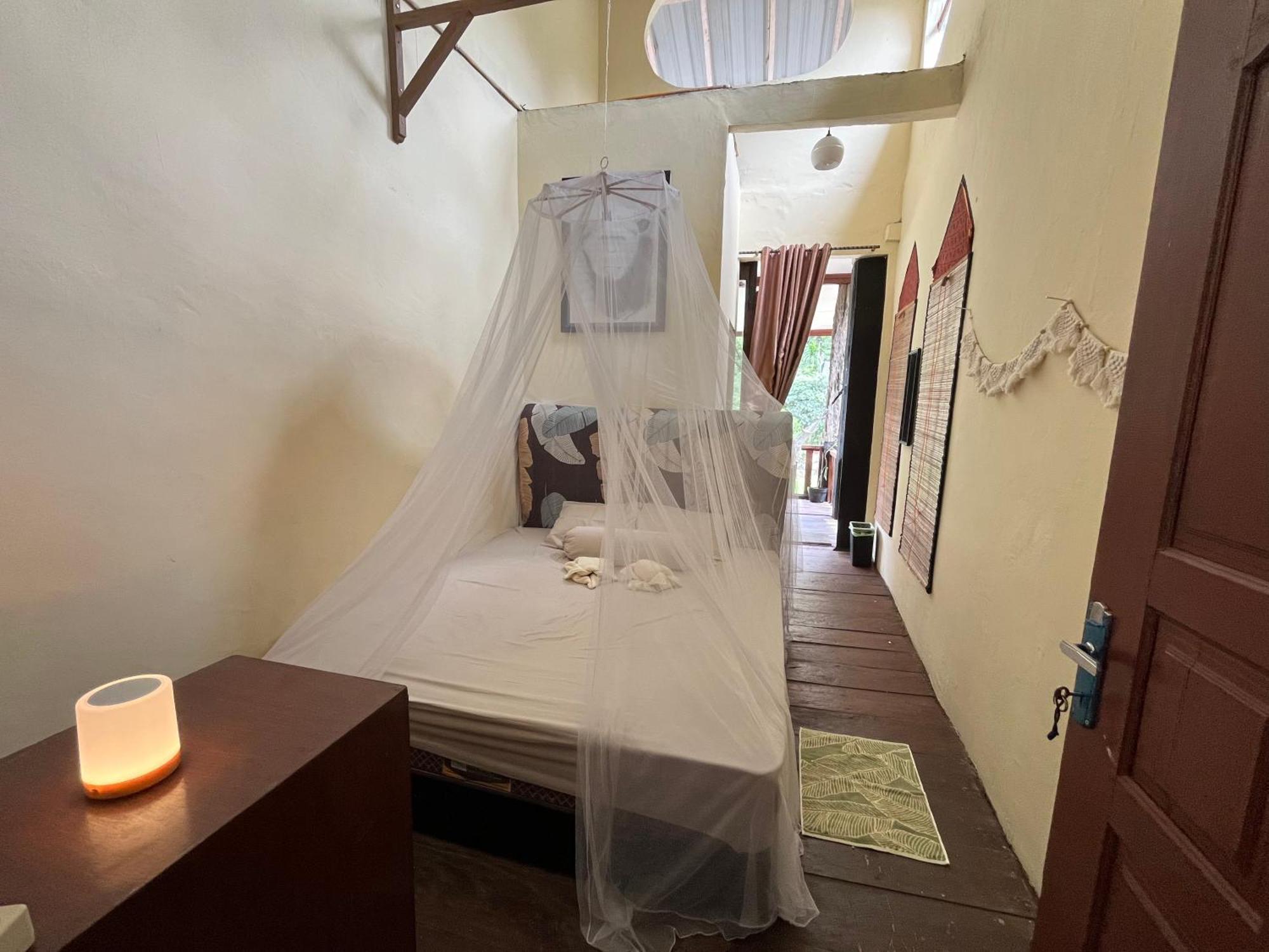 Hotel Charlys Little House Bukit Lawang Exterior foto