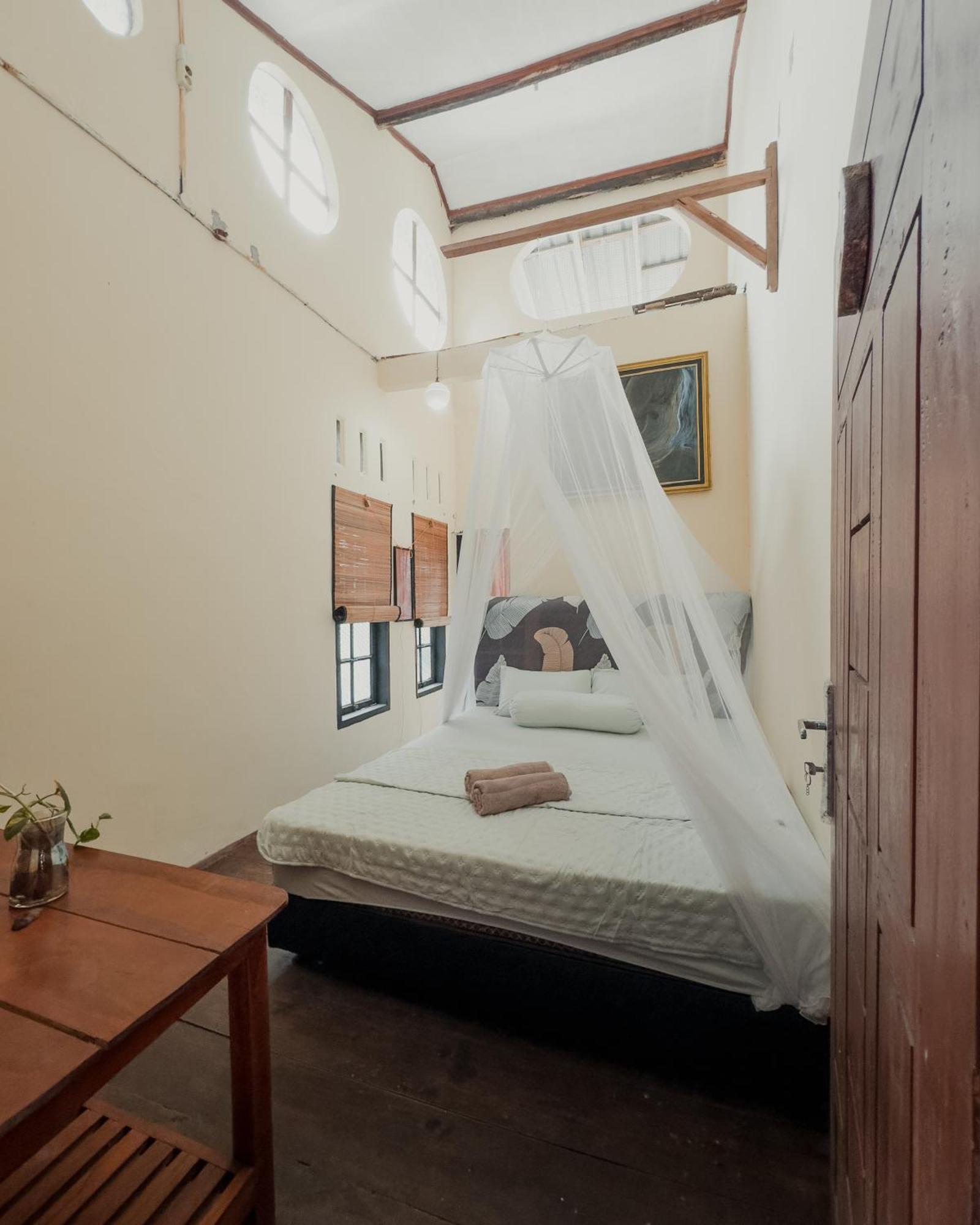 Hotel Charlys Little House Bukit Lawang Exterior foto