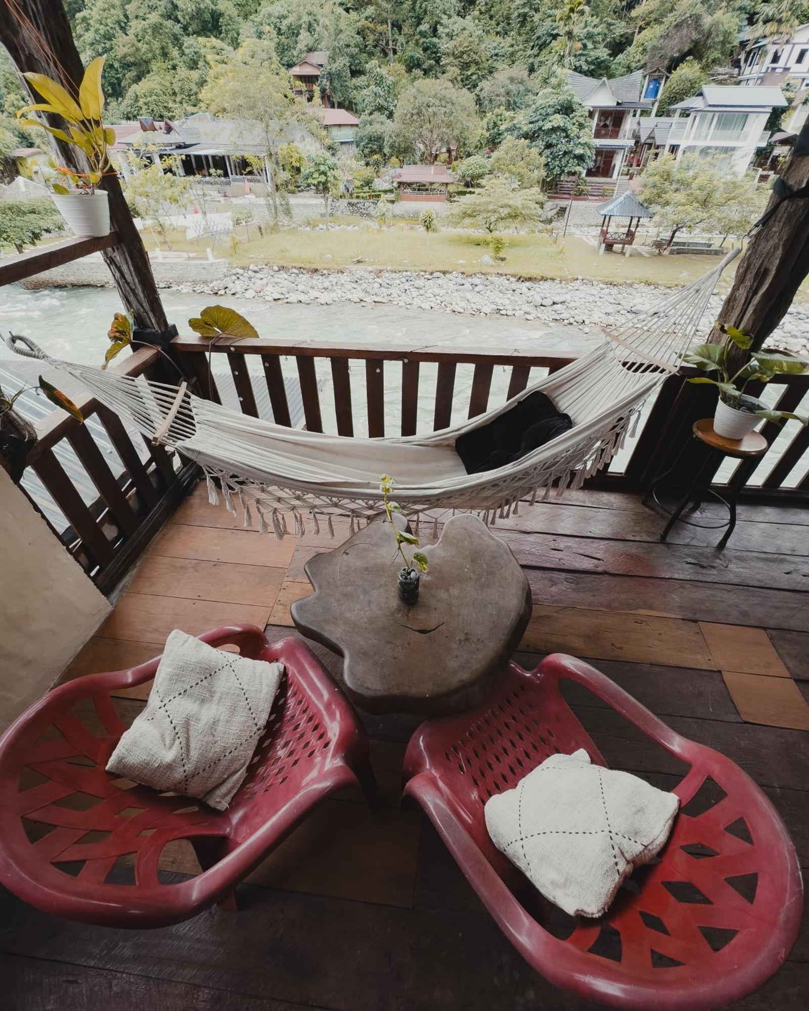 Hotel Charlys Little House Bukit Lawang Exterior foto